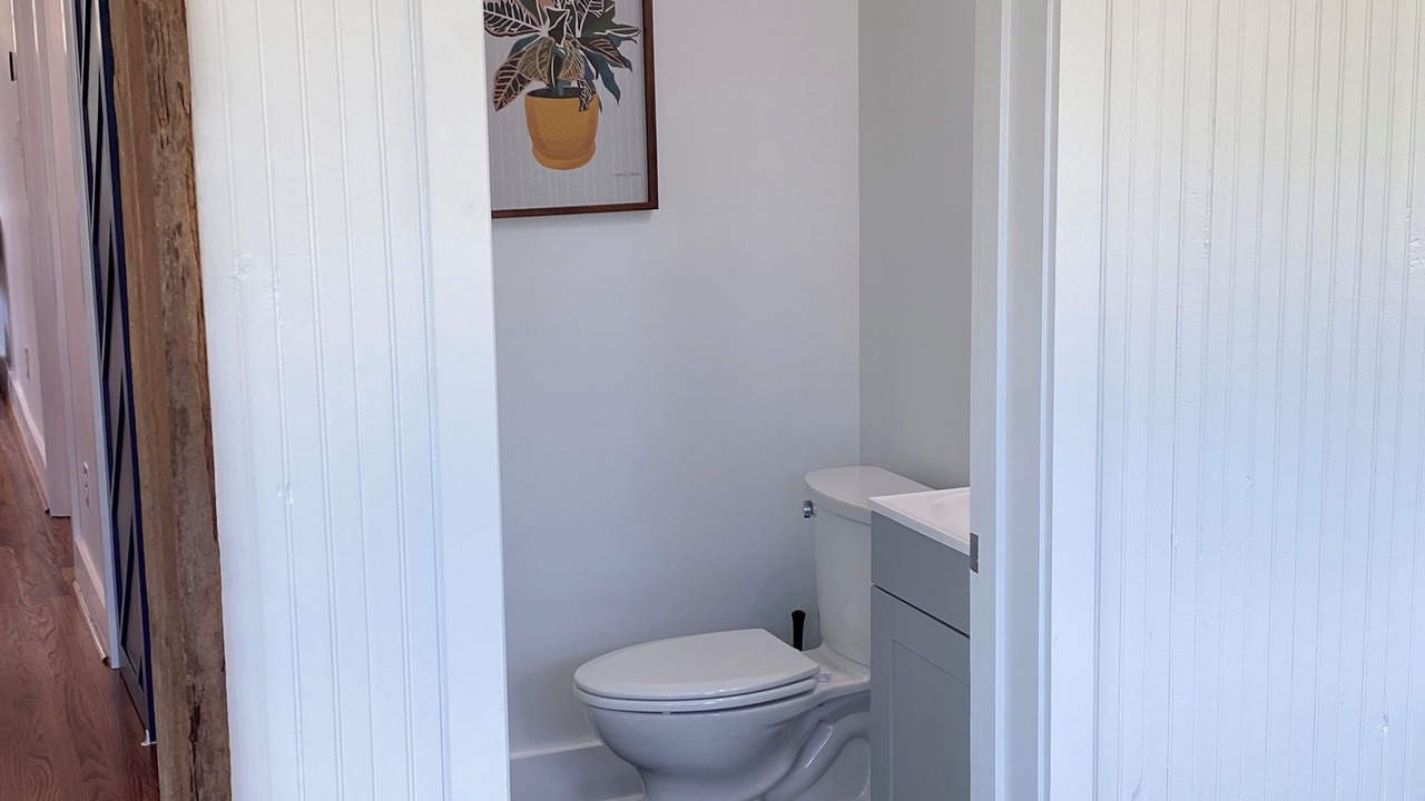 Photo of Bathroom in Cape Fear