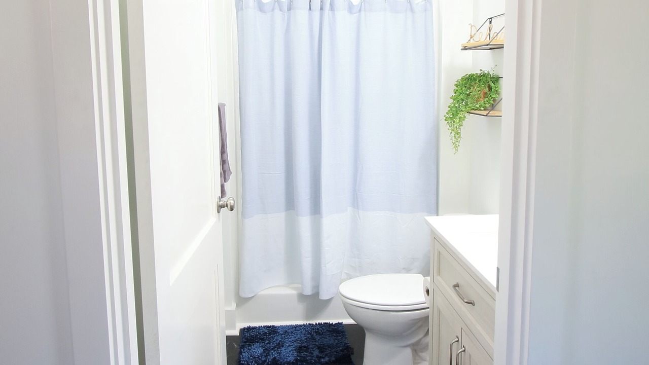 Photo of Bathroom in Cape Fear