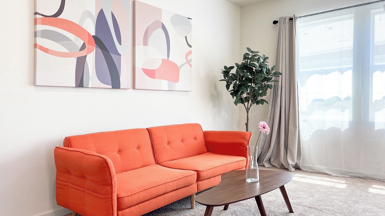 Photo of Livingroom in Colton