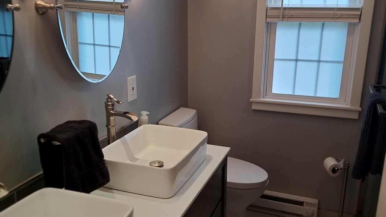 Photo of Bathroom in Arcade