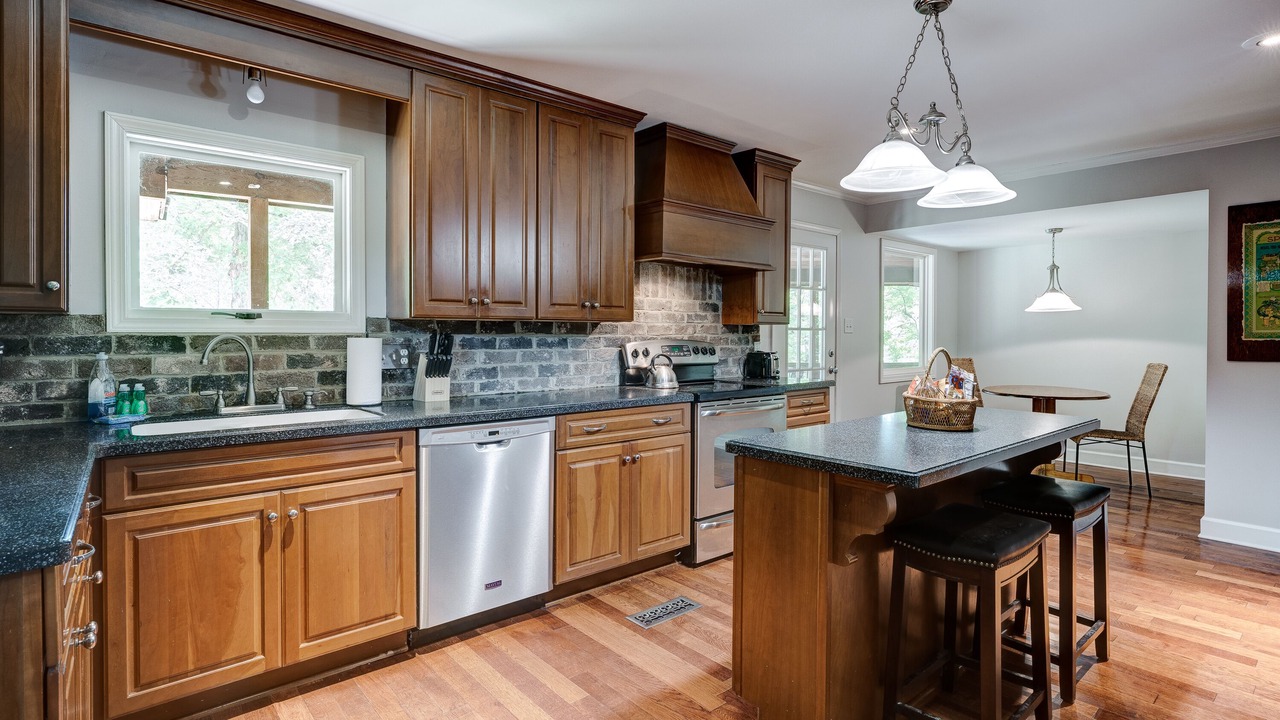 Photo of Kitchen in Cottondale