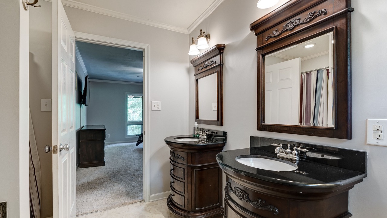 Photo of Bathroom in Cottondale