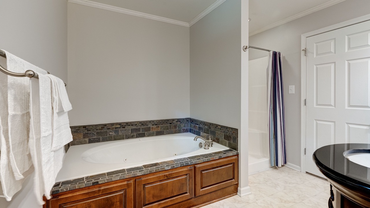 Photo of Bathroom in Cottondale