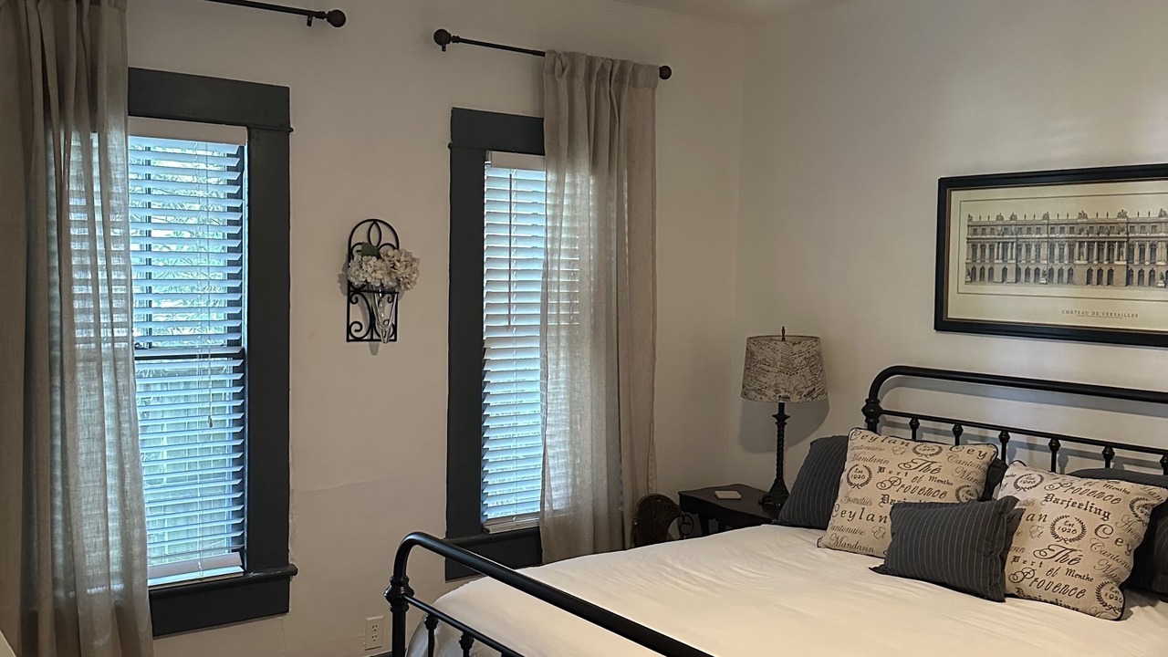 Photo of Bedroom in Mobile