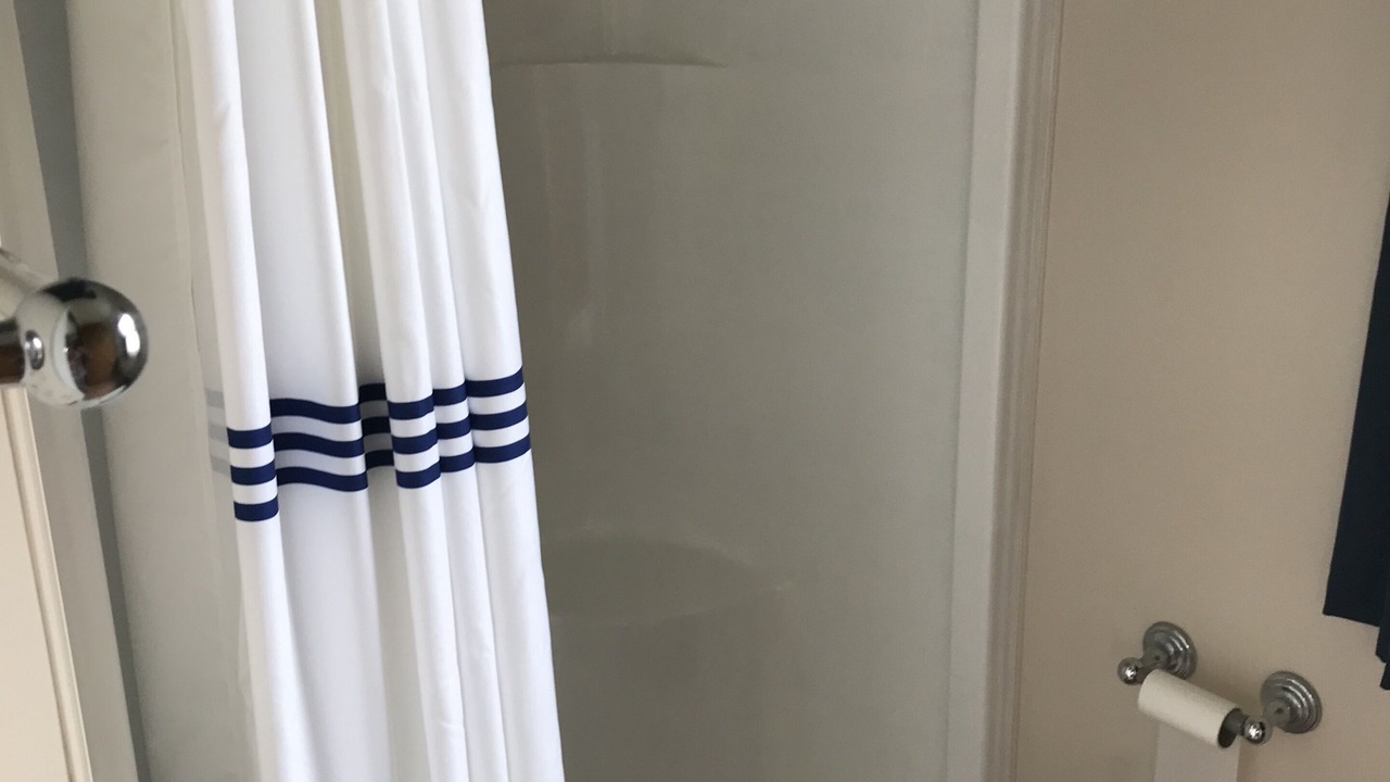 Photo of Bathroom in Cayuga