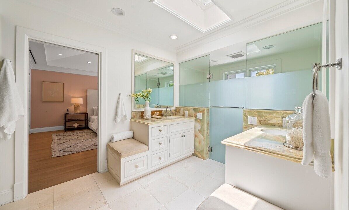 Photo of Bathroom in The Flats