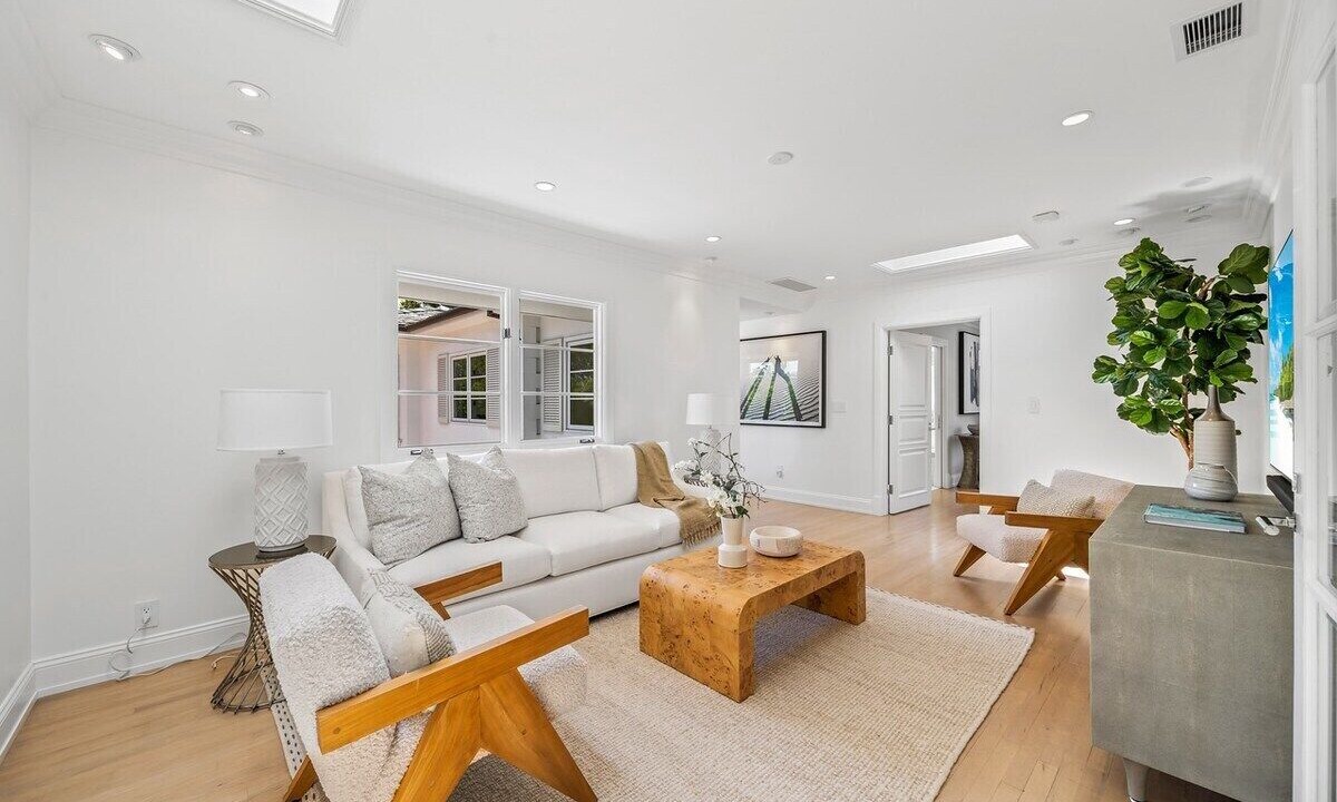 Photo of Livingroom in The Flats