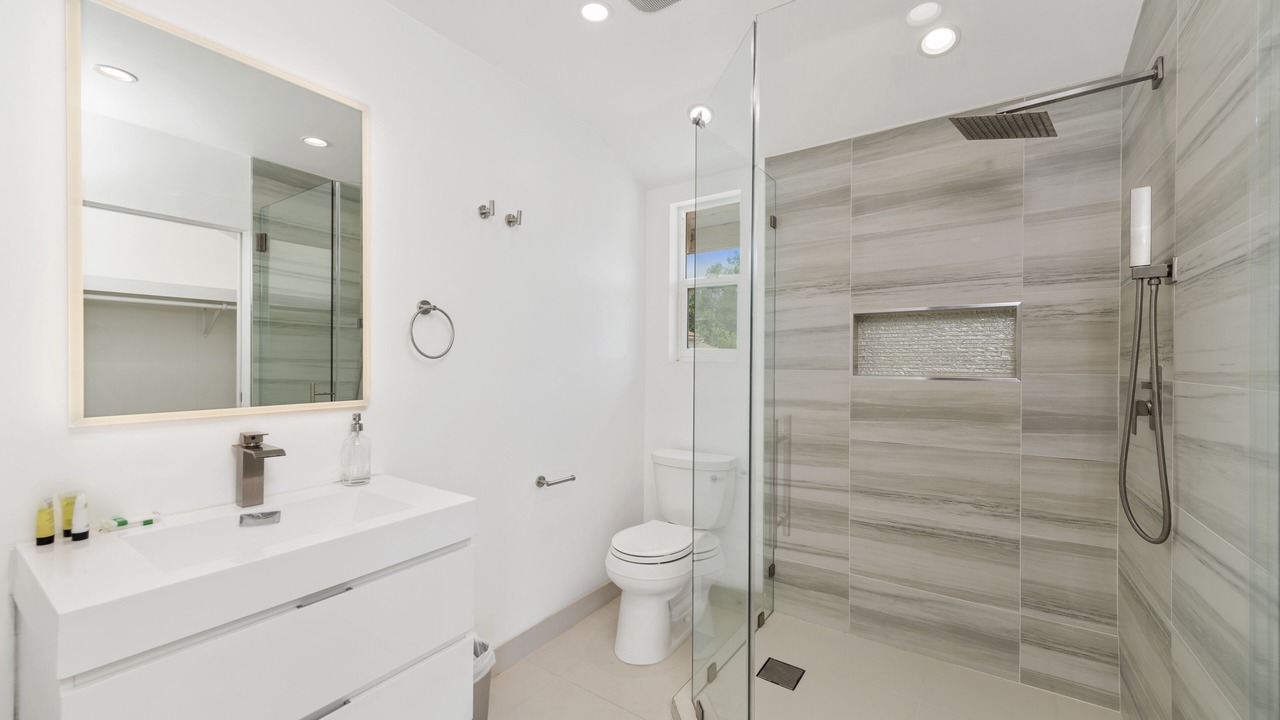 Photo of Bathroom in Silver Lake