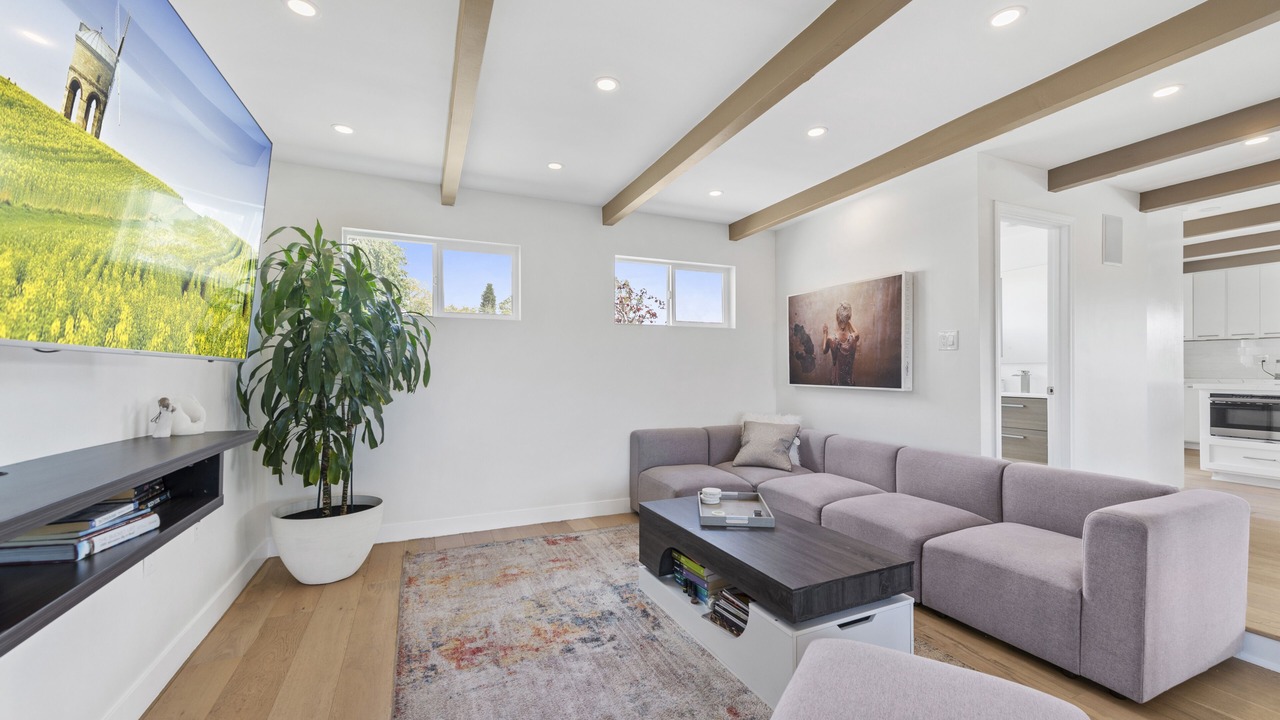 Photo of Livingroom in Silver Lake