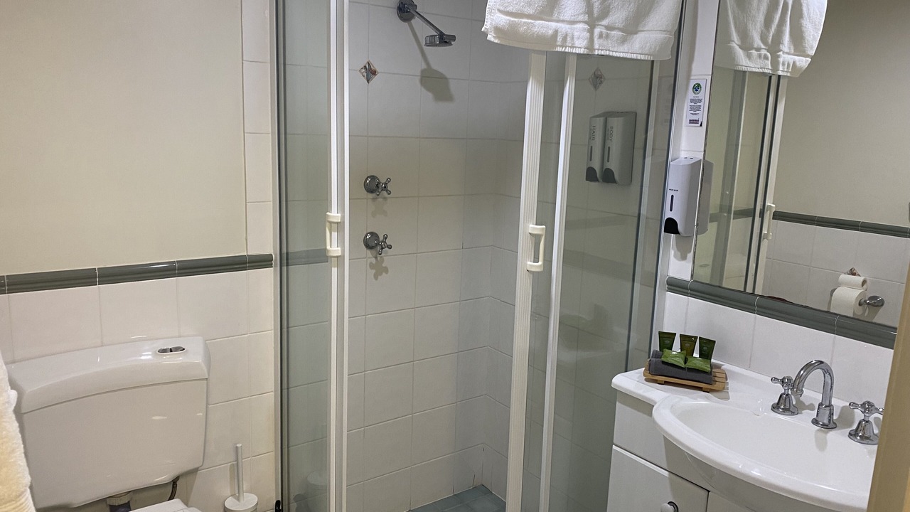 Photo of Bathroom in Griffith