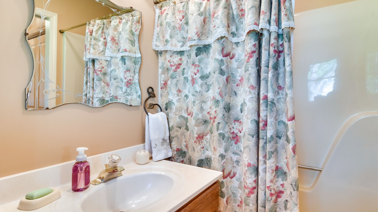 Photo of Bathroom in Tonawanda