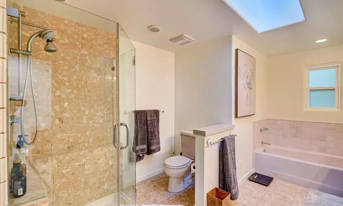 Photo of Bathroom in Upper Rockridge