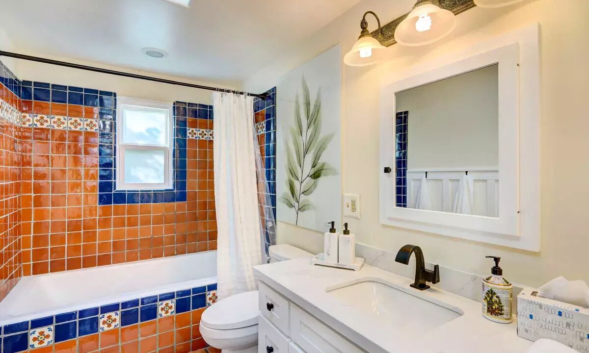 Photo of Bathroom in Upper Rockridge