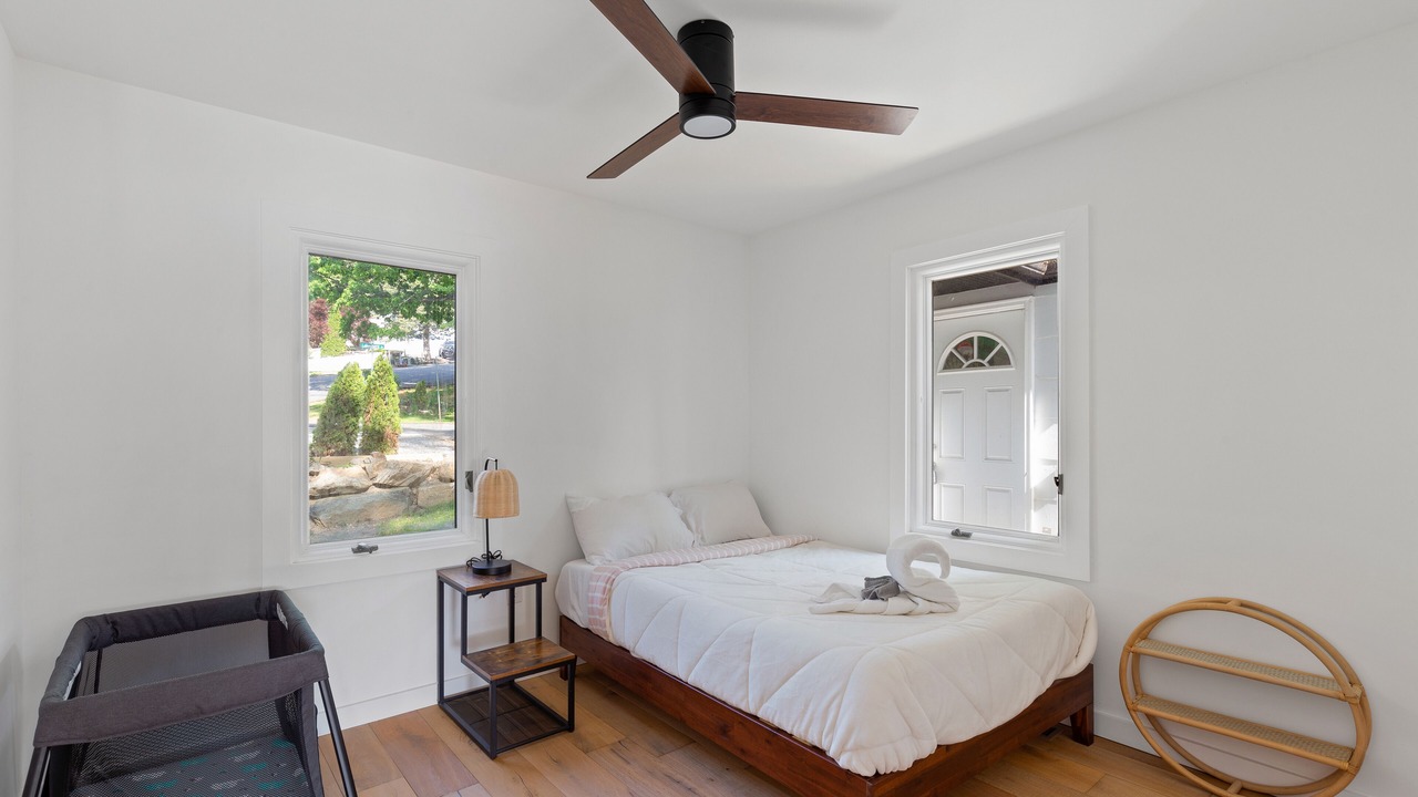 Photo of Bedroom in Oakland
