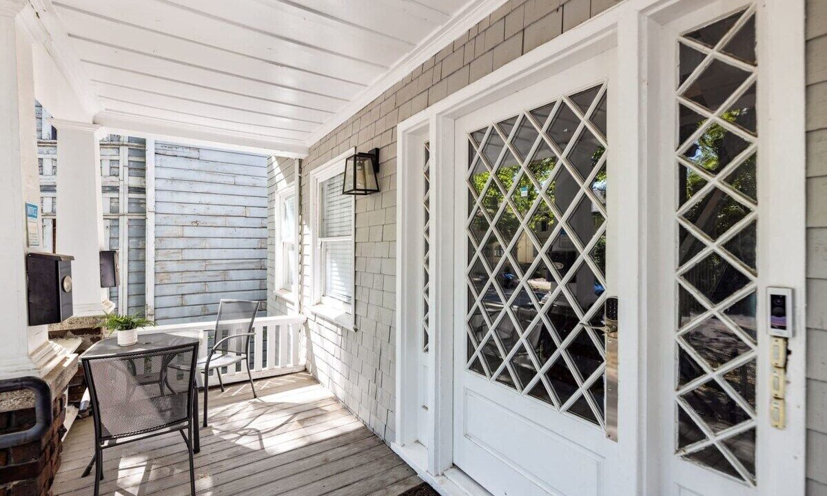 Photo of Patio Balcony in Downtown Sacramento