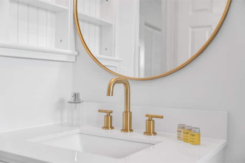 Photo of Bathroom in Willoughby Acres