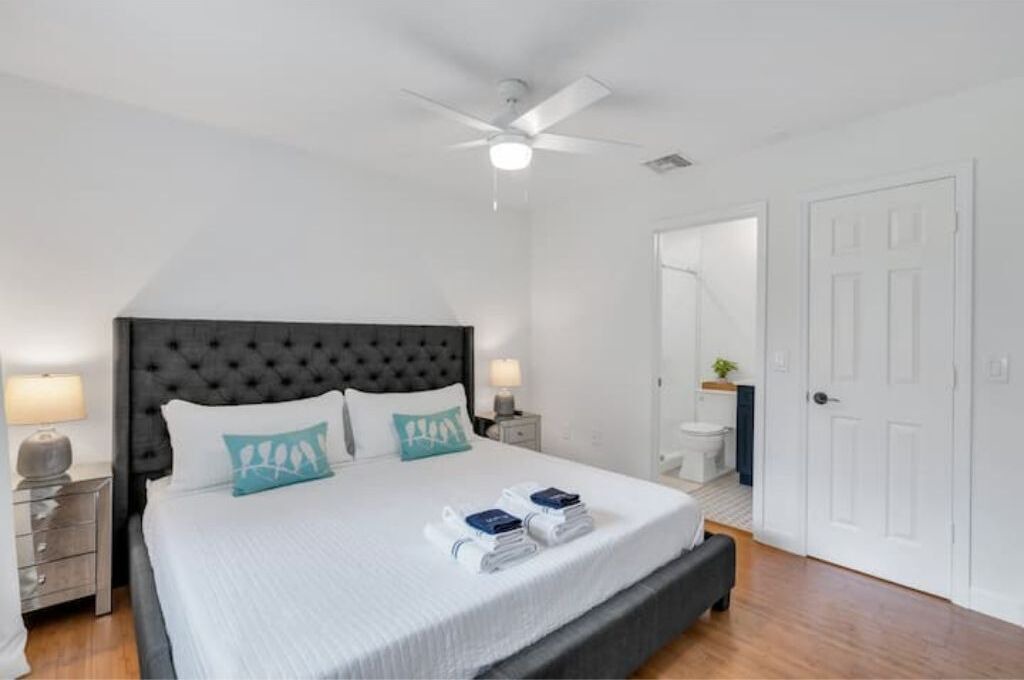 Photo of Bedroom in Willoughby Acres