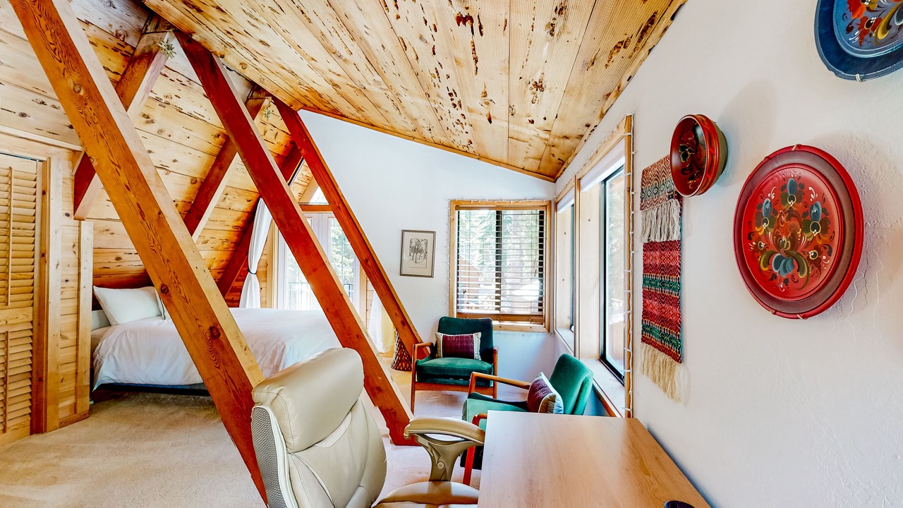 Photo of Bedroom in Tahoe Pines