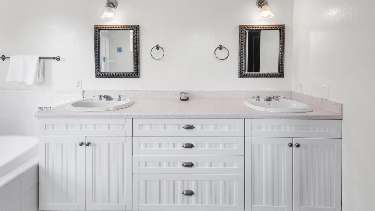 Photo of Bathroom in Vista