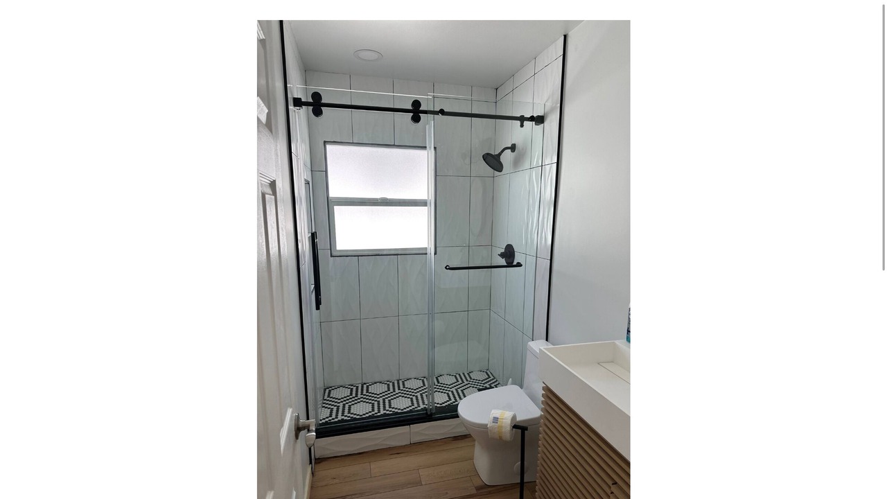 Photo of Bathroom in Ladera Heights
