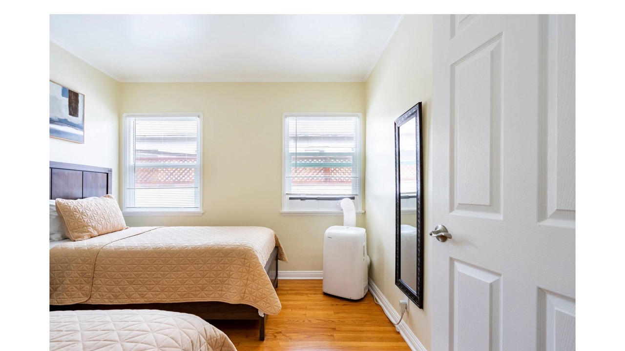Photo of Bedroom in Ladera Heights
