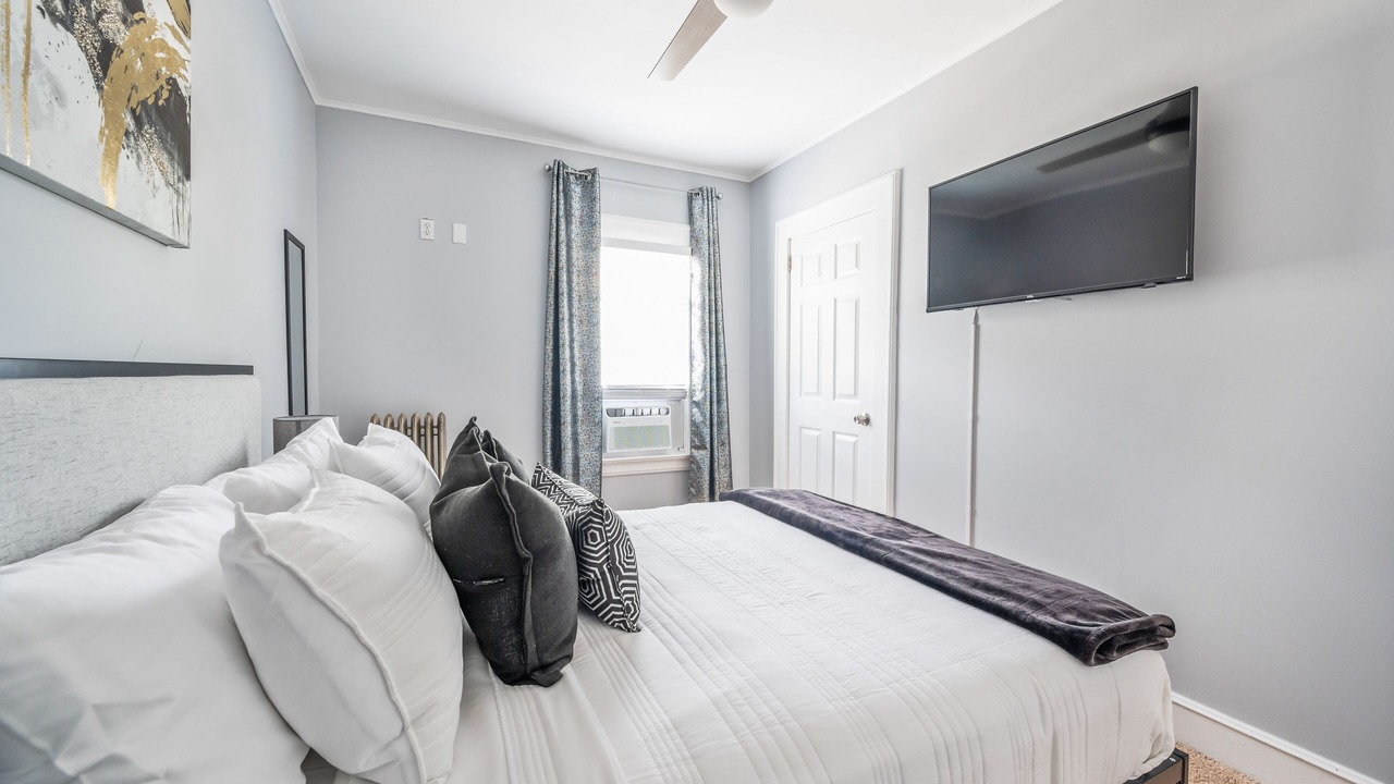 Photo of Bedroom in Irvington
