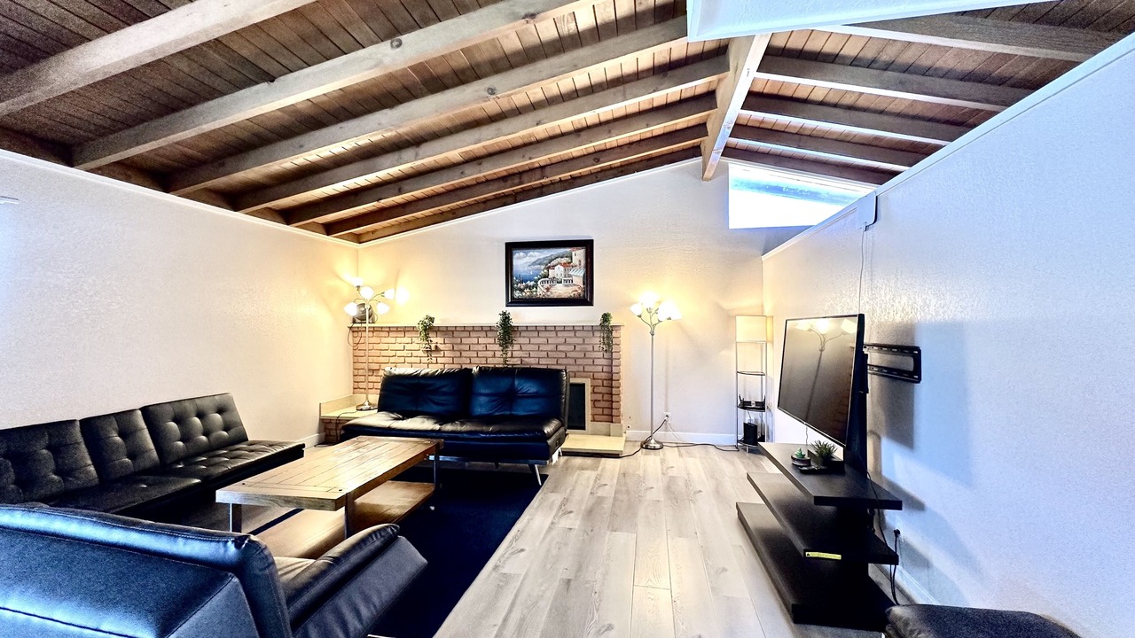 Photo of Livingroom in Southwest Anaheim