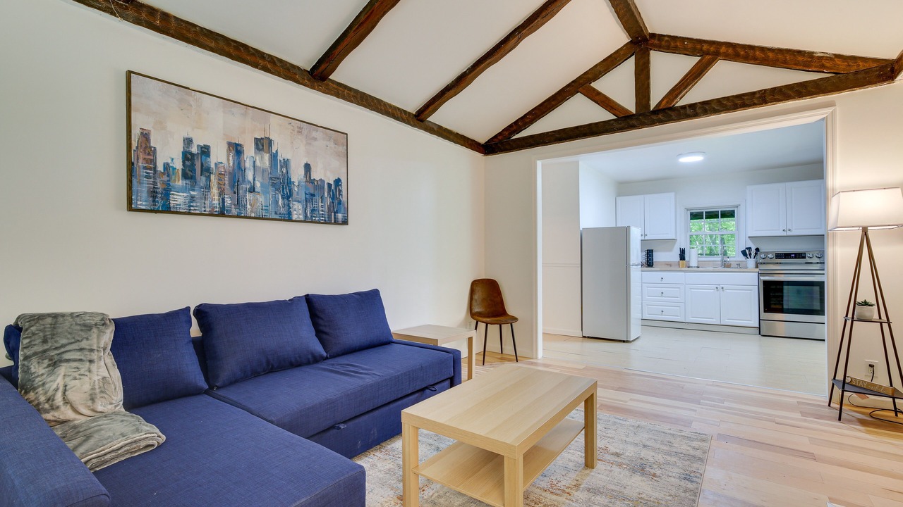 Photo of Livingroom in Monroe