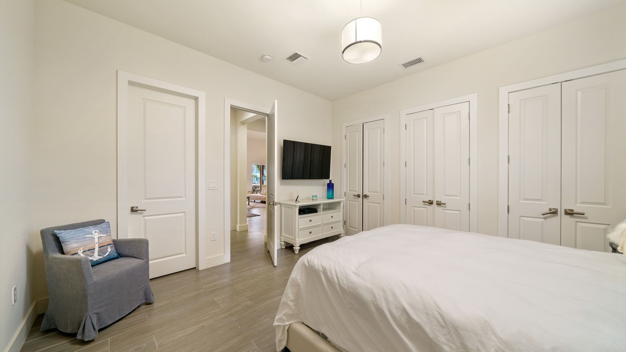 Photo of Bedroom in Alice Town