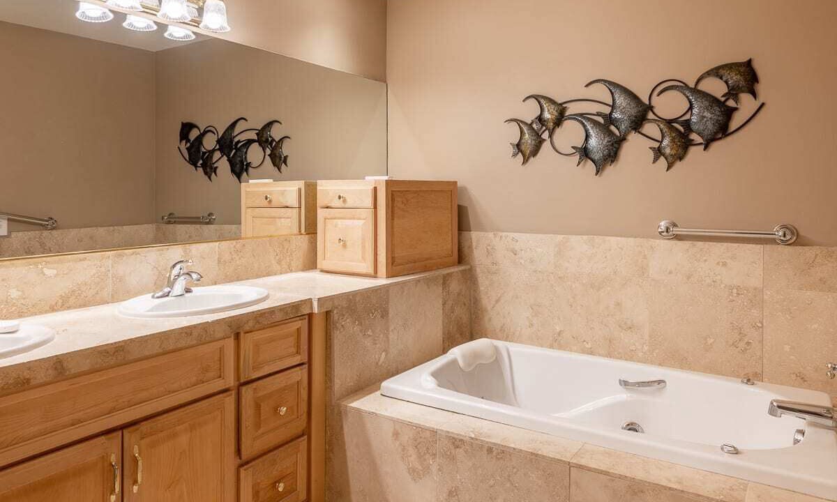 Photo of Bathroom in Earp