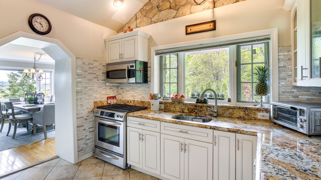 Photo of Kitchen in Lake Peekskill