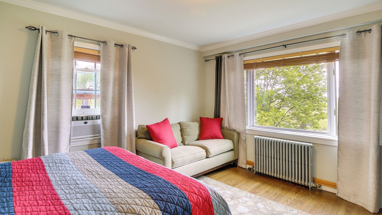 Photo of Bedroom in Lake Peekskill