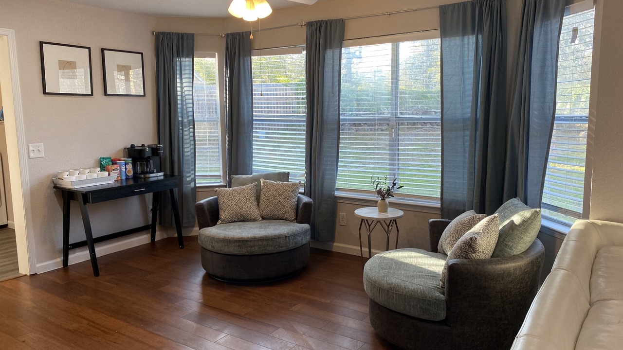 Photo of Livingroom in Thousand Oaks