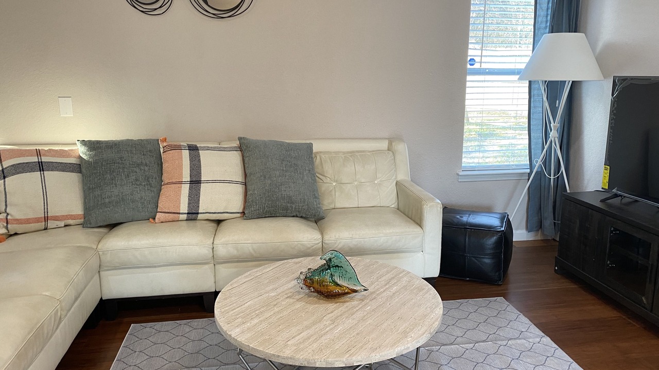 Photo of Livingroom in Thousand Oaks