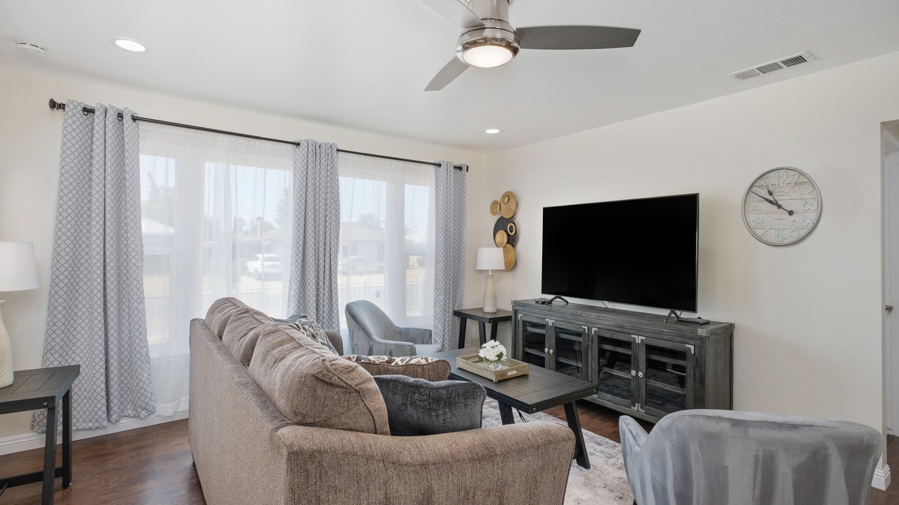 Photo of Livingroom in Raisin