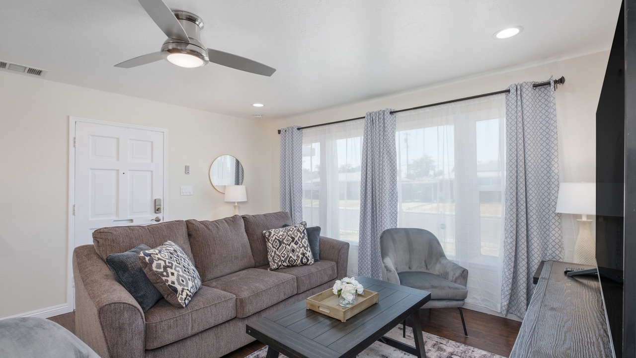 Photo of Livingroom in Raisin