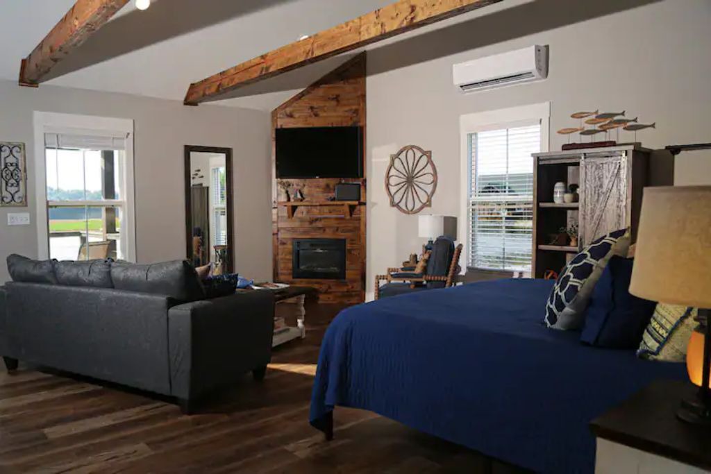Photo of Livingroom in Muscle Shoals