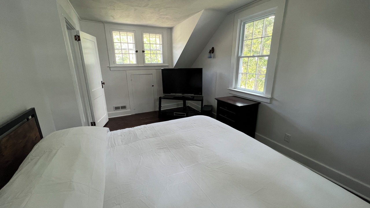 Photo of Bedroom in Cleveland
