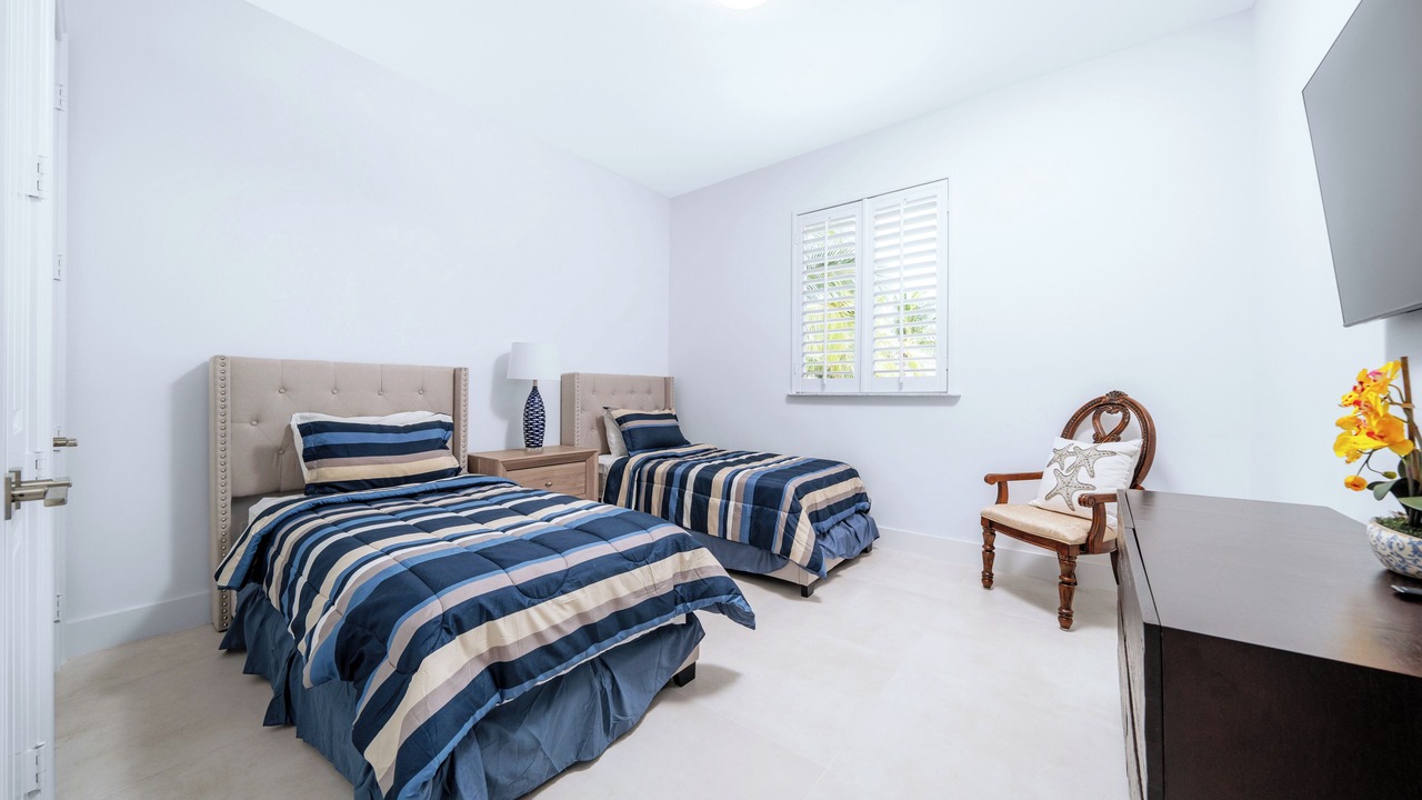 Photo of Bedroom in Alice Town