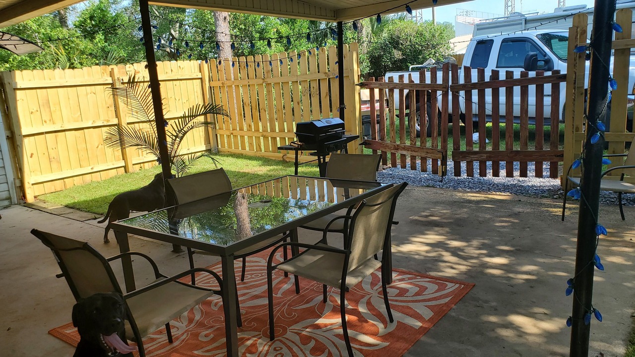 Photo of Outdoor in North Hill