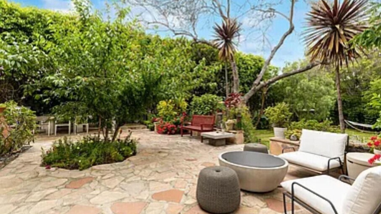 Photo of Patio Balcony in Greater Wilshire - Hancock Park