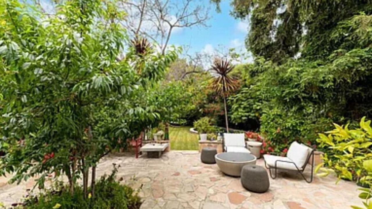 Photo of Patio Balcony in Greater Wilshire - Hancock Park