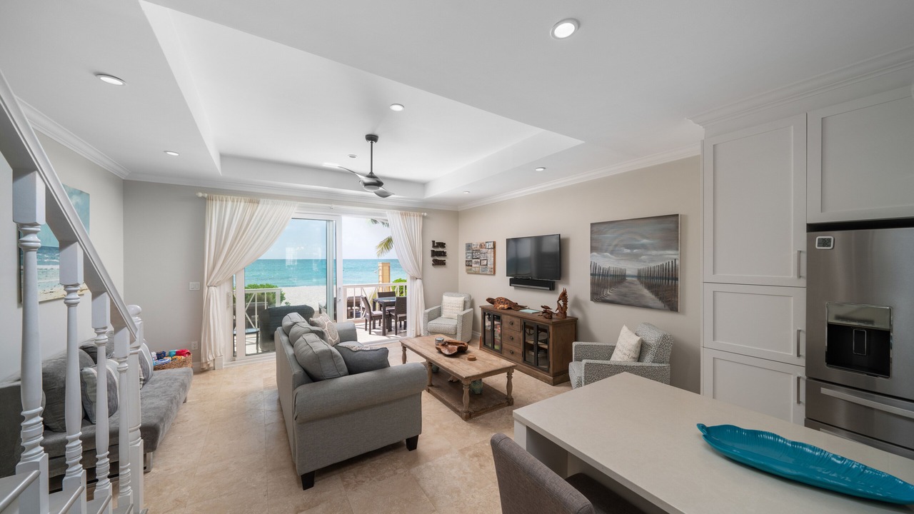 Photo of Livingroom in Palm Cay