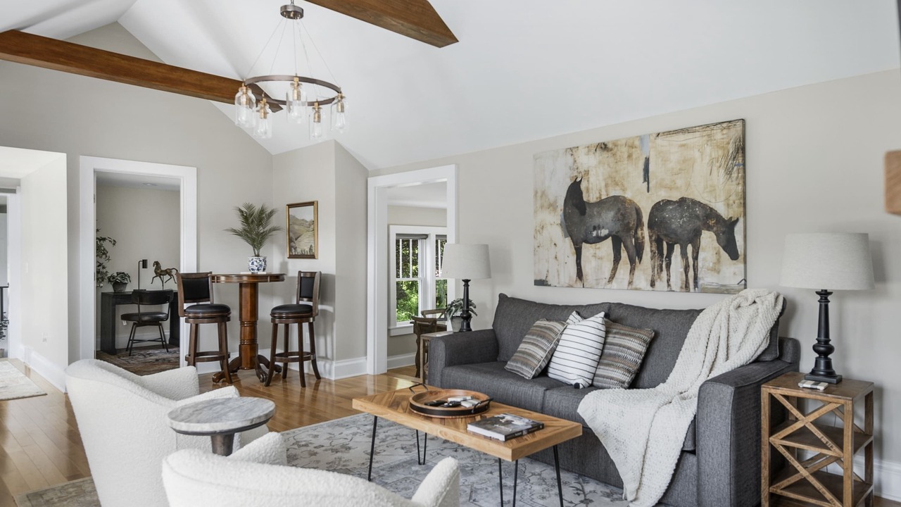 Photo of Livingroom in Skaneateles
