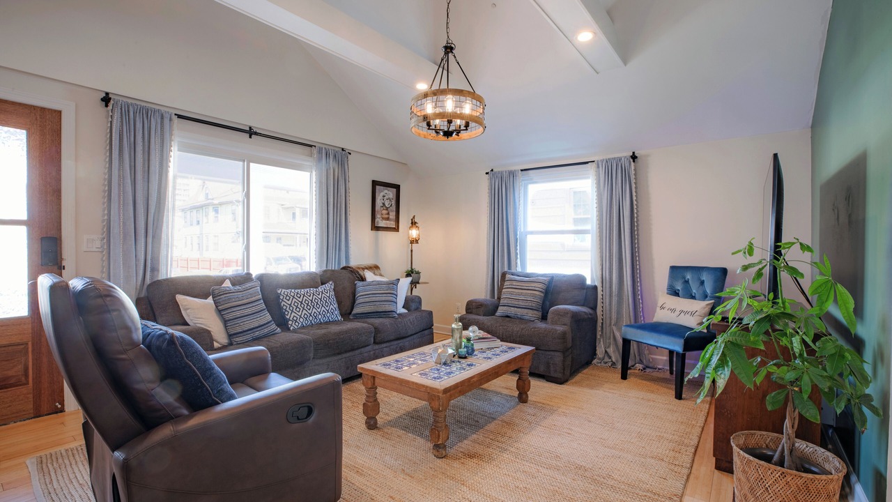Photo of Livingroom in Stamford