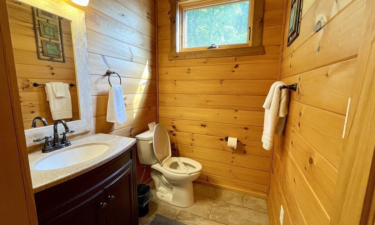 Photo of Bathroom in Todd