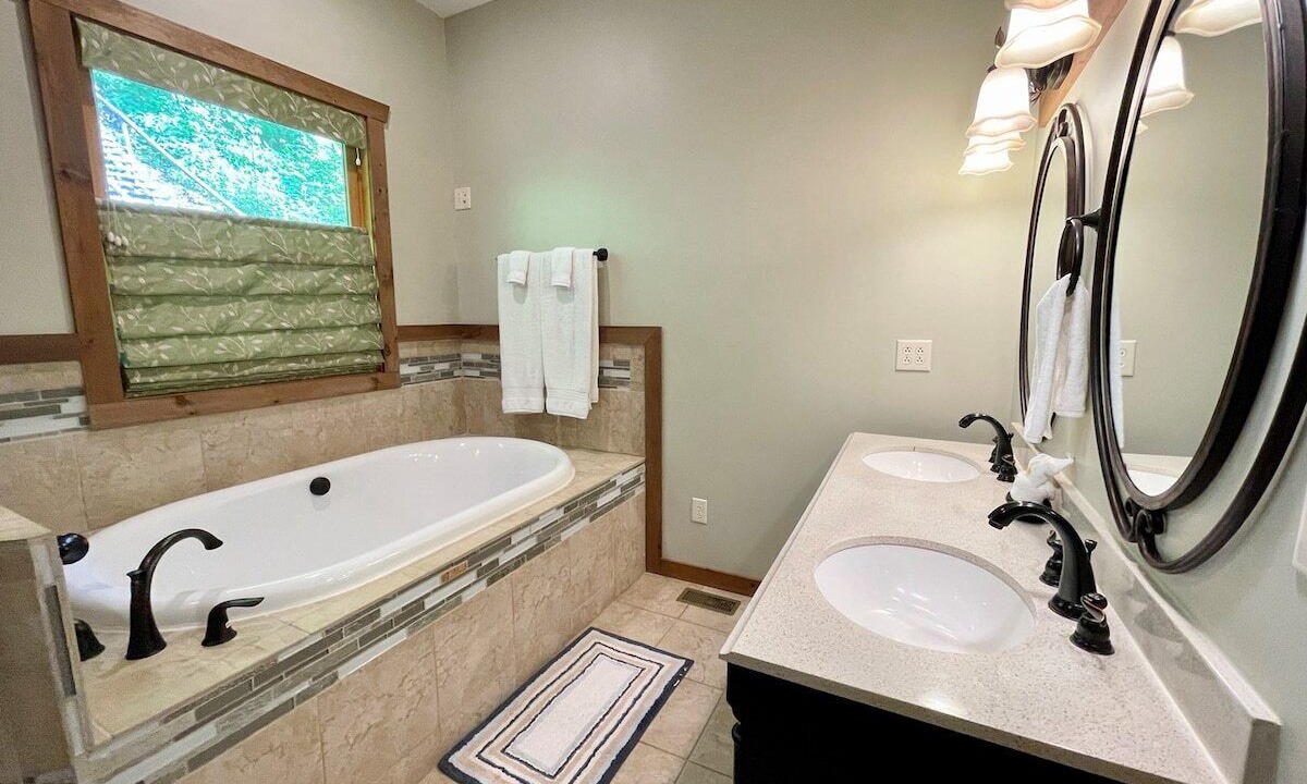 Photo of Bathroom in Todd
