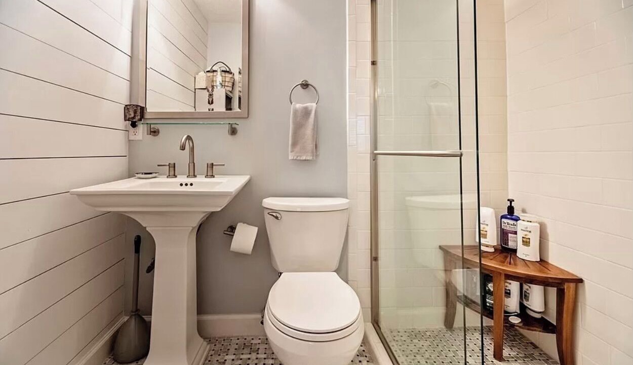 Photo of Bathroom in Oxford