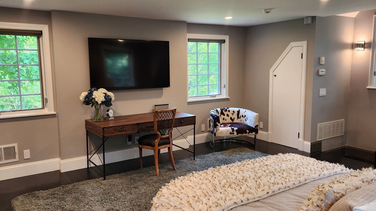 Photo of Bedroom in Larchmont