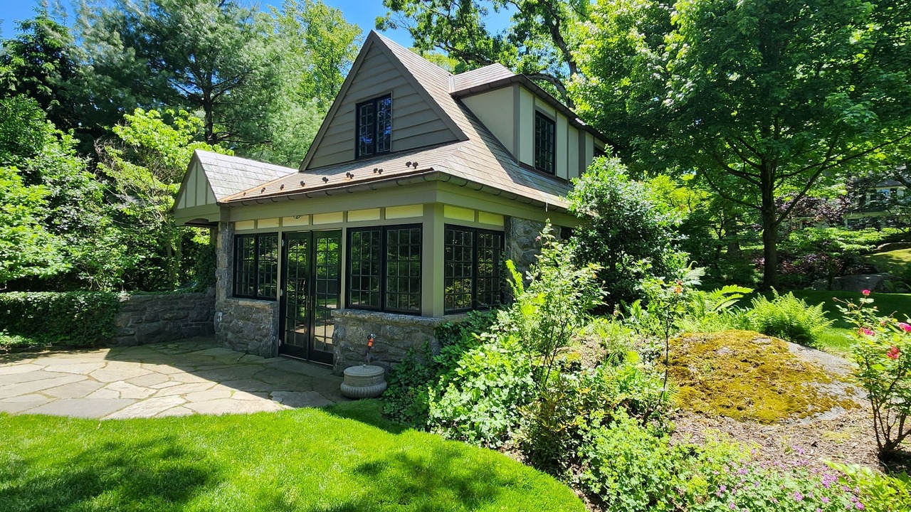 Photo of Outdoor in Larchmont